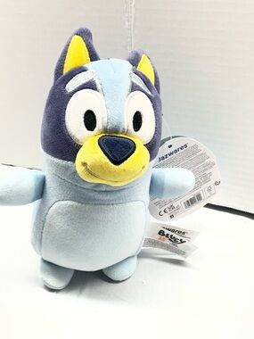Squishmallows Bluey Plush - Light Blue, Navy & Yellow 6 in. New with Tag.